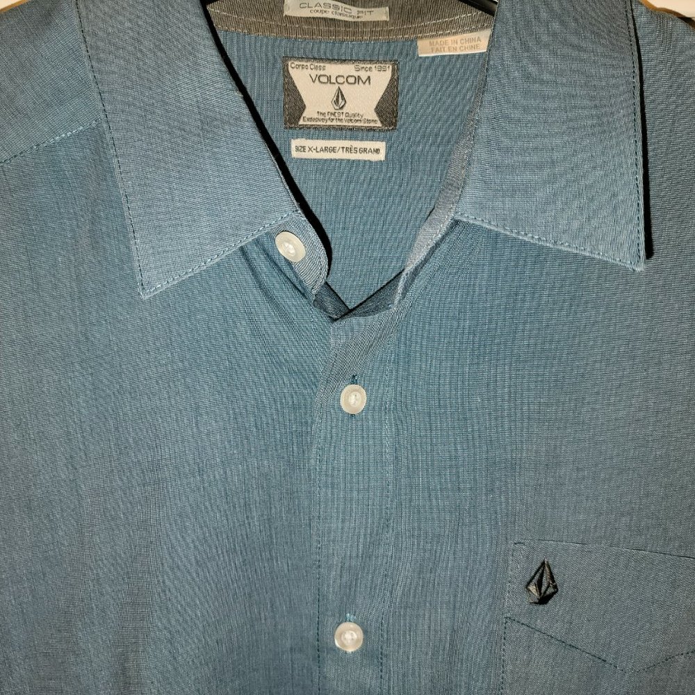 Volcom 'Why Factor End' Long Sleeve Button Front … - image 2